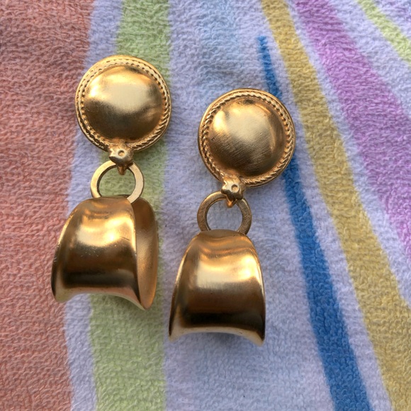 Jewelry - Vintage1980’s Brushed Gold Tone Drop Hoop Clip On Earrings